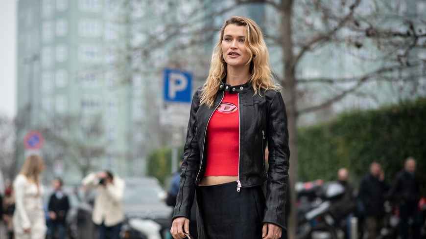 Mode-Trends 2025: Diese Lederjacke von H&M tragen wir rauf und runter