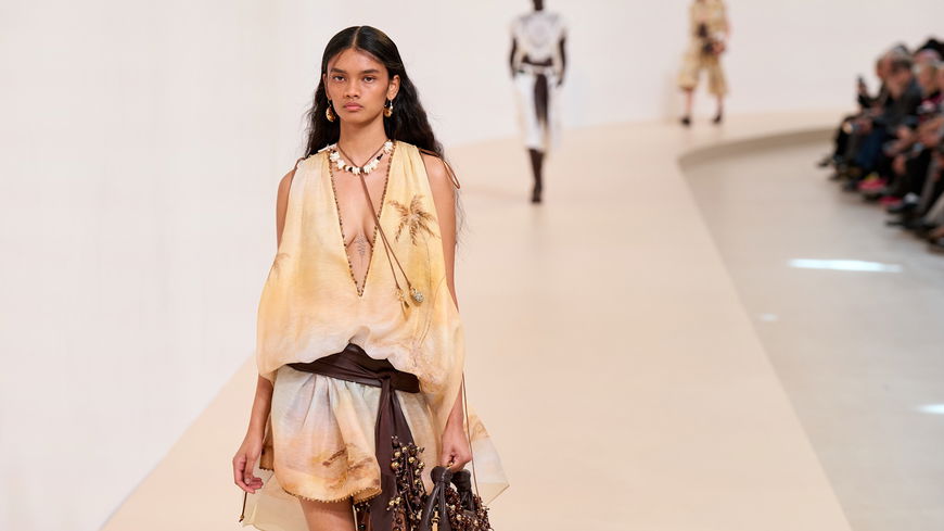 Wir sind obsessed! Mit dem "Costal Boho"-Trend holst du dir Sommer in den Kleiderschrank