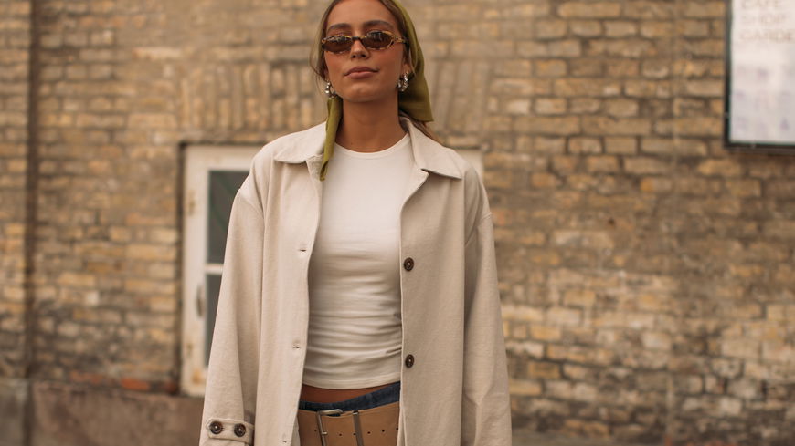 It-Girls setzen im Herbst 2025 auf den French Chic-Mantel von Sézane