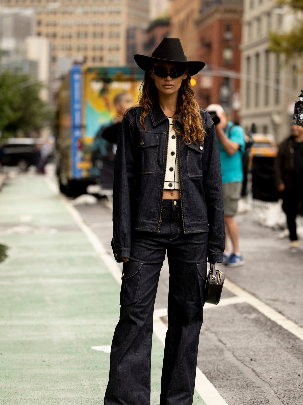 Streetstyle im Cowboy Core