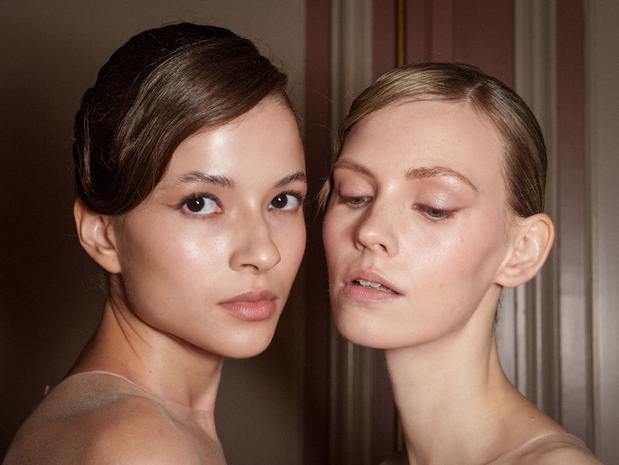 zwei Models Clean Make-up Look