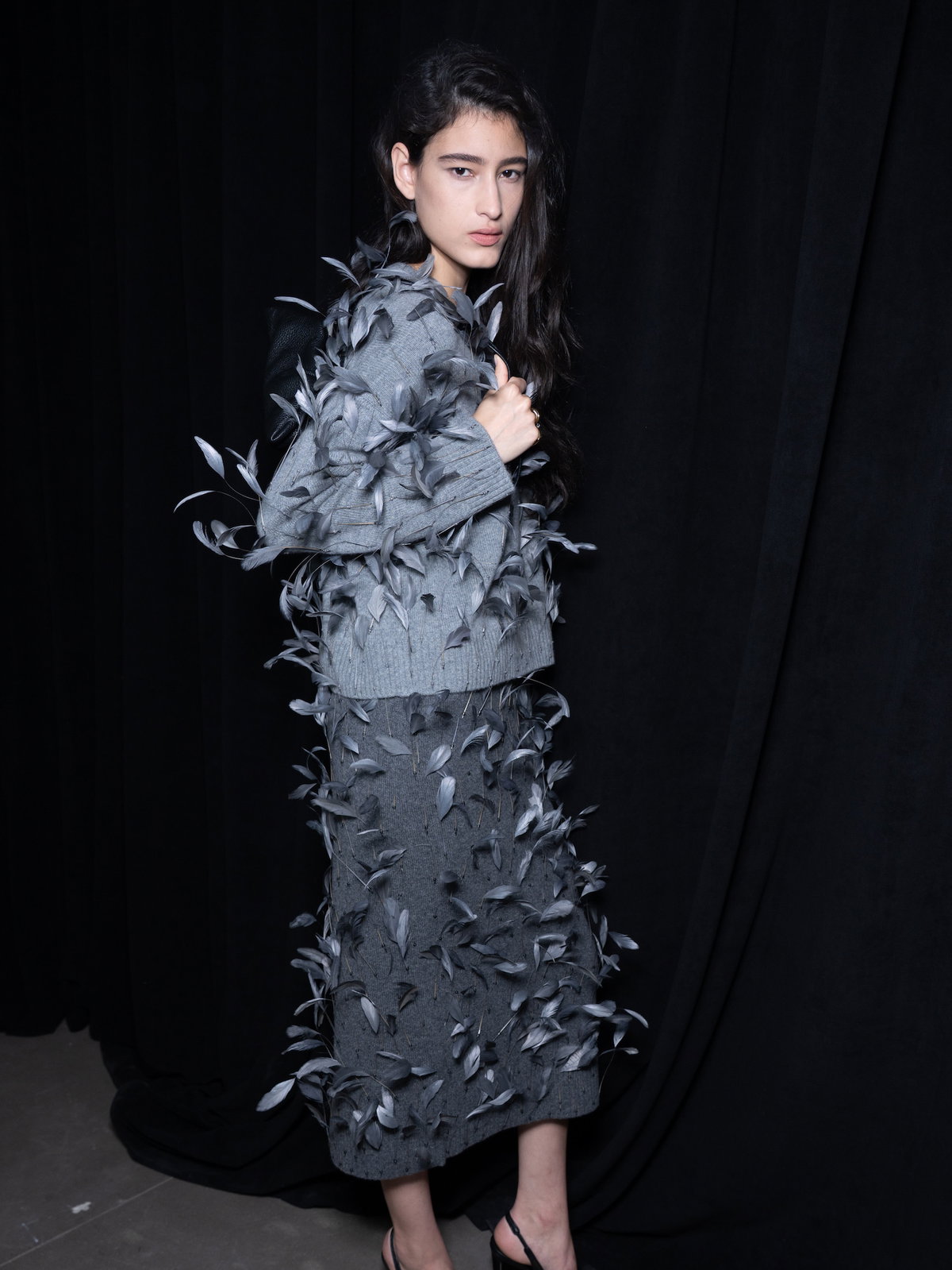 Feder-Details bei Altuzarra