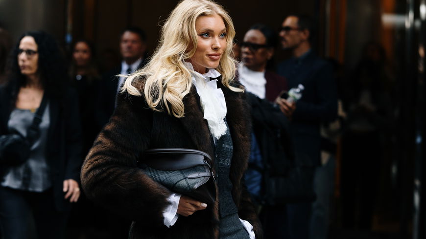 Elsa Hosk trägt auf der New York Fashion Week den schönsten Mantel-Trend für den Herbst 2025