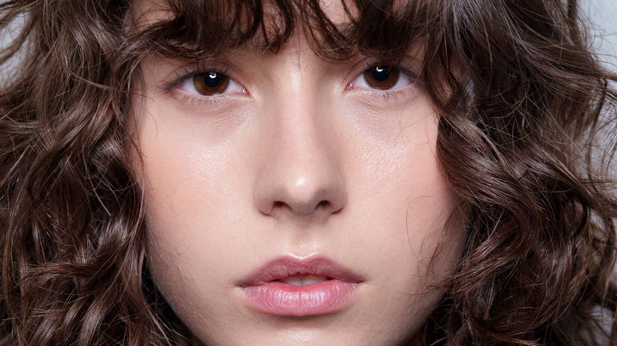 Gamechanger! Das ist der beste Concealer – selbst bei Krähenfüßen