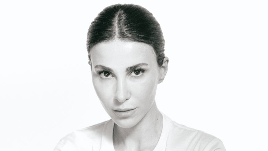 Dr. Emi Arpa enthüllt die Geheimnisse perfekter Hautpflege in der kalten Jahreszeit