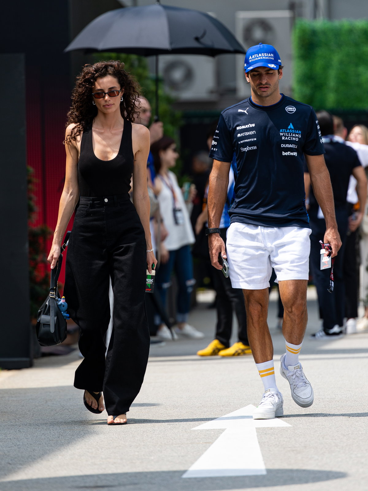 Alle Formel 1-WAGs tragen diese Trend-Taschen