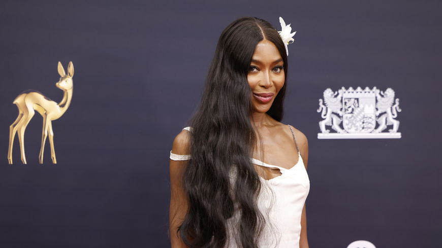 Naomi Campbell brachte bei den Bambis 2025 den "Vacation Glamour" auf den Roten Teppich