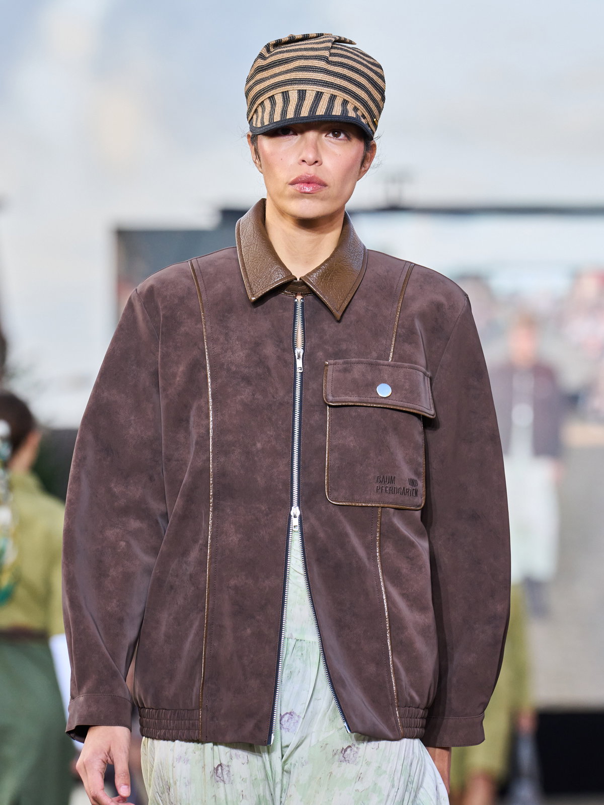 Jacken-Trends: Diese Modelle sind in Herbst und Winter 2025/2026 angesagt