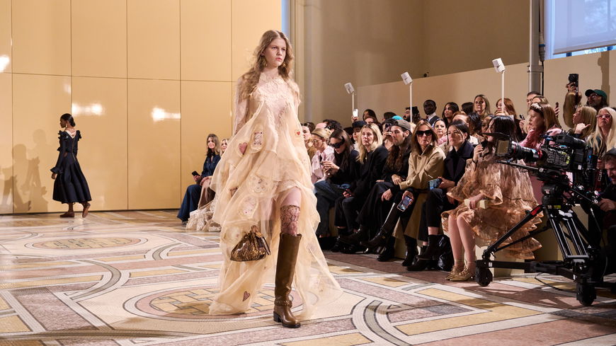 Naked Dresses tragen wir Weihnachten 2025 rauf und runter