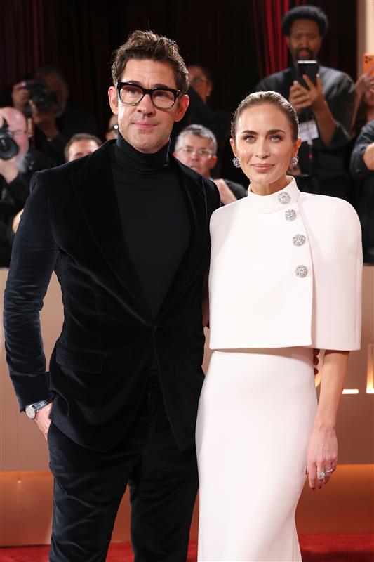 Ihr Ehemann John Krasinski muss sich keinesfalls hinter ihr verstecken.