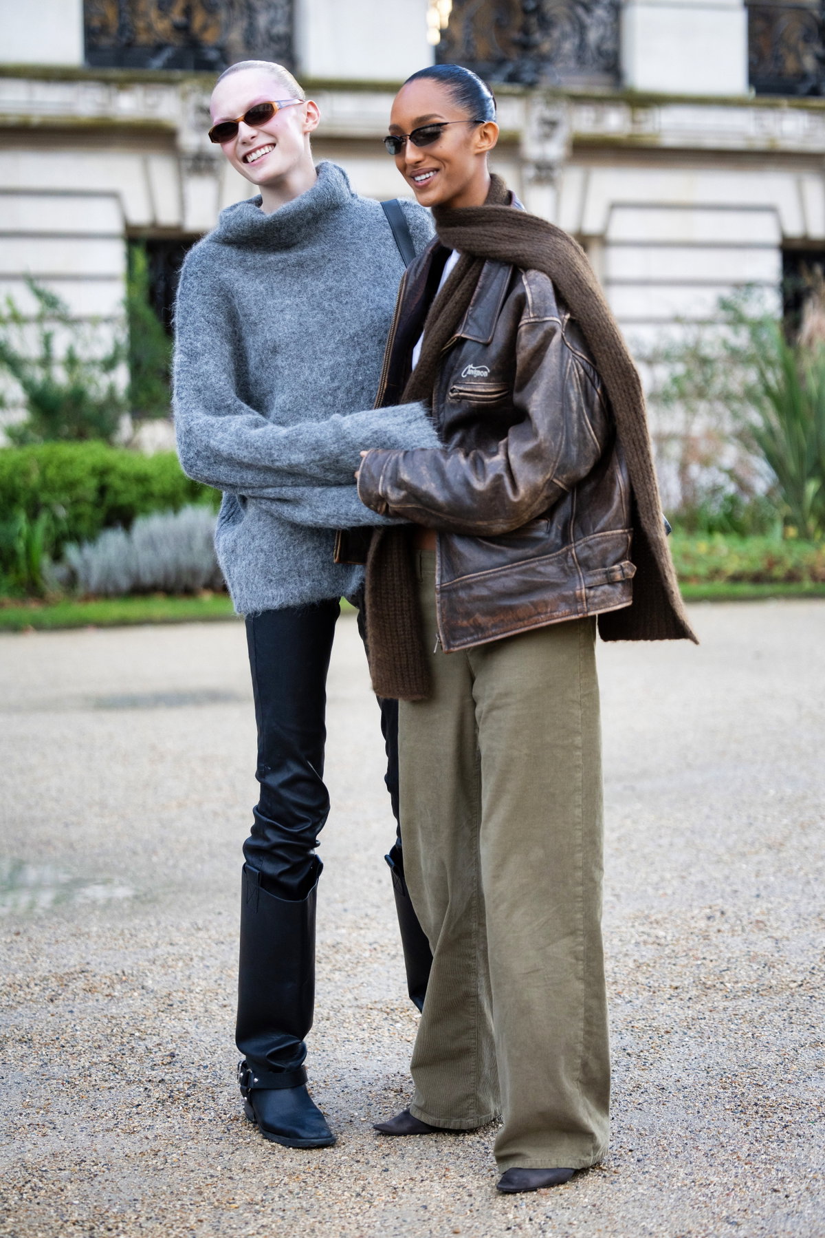 "Boot Tucking" ist der Hosen-Stiefel-Trend 2026, den Fashion Girls lieben