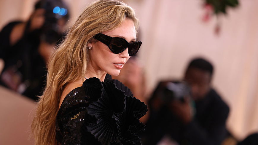 Trend-Look bei den Golden Globes: Effortless Hair erobert das Jahr 2026