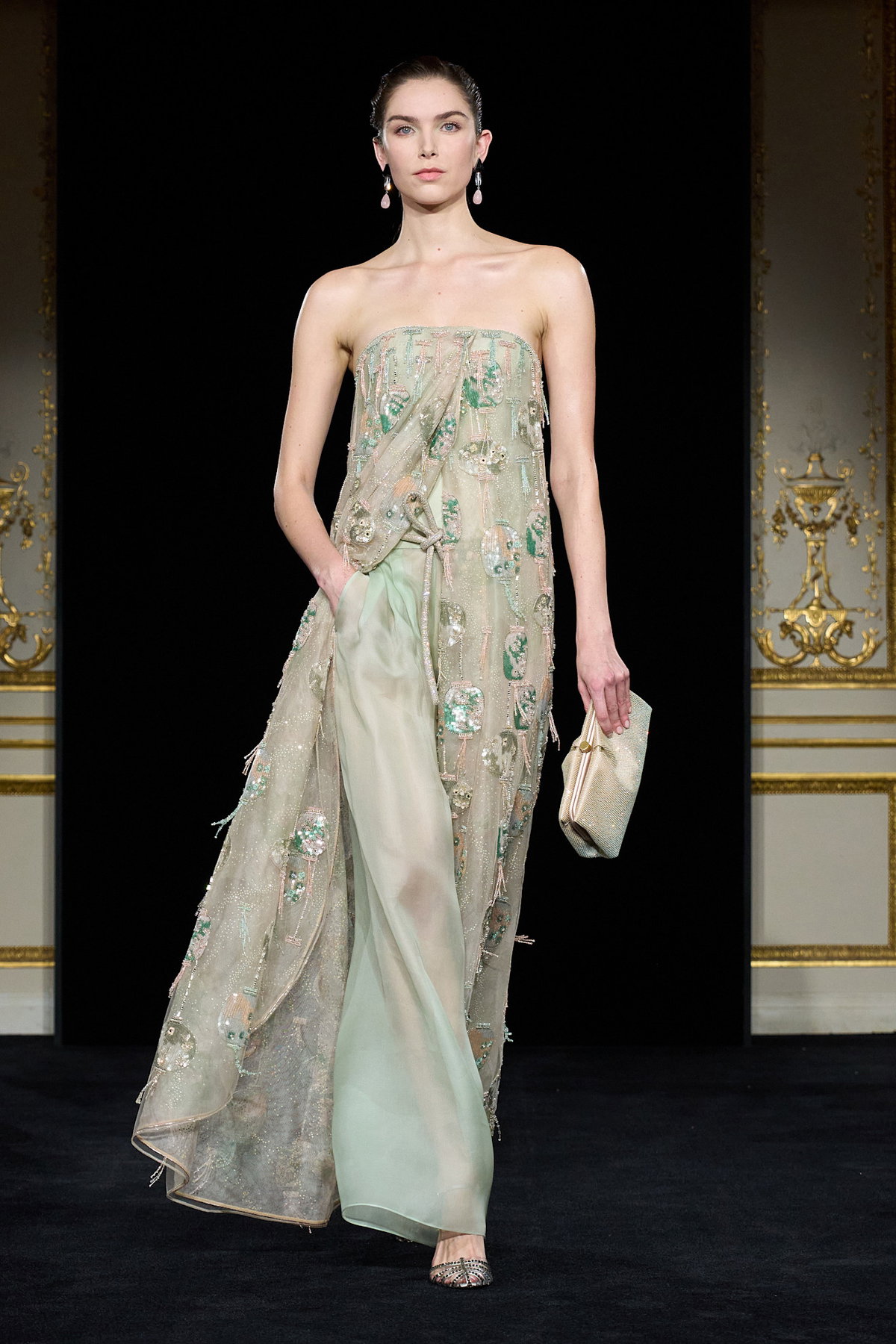 Giorgio Armani Privé Haute Couture