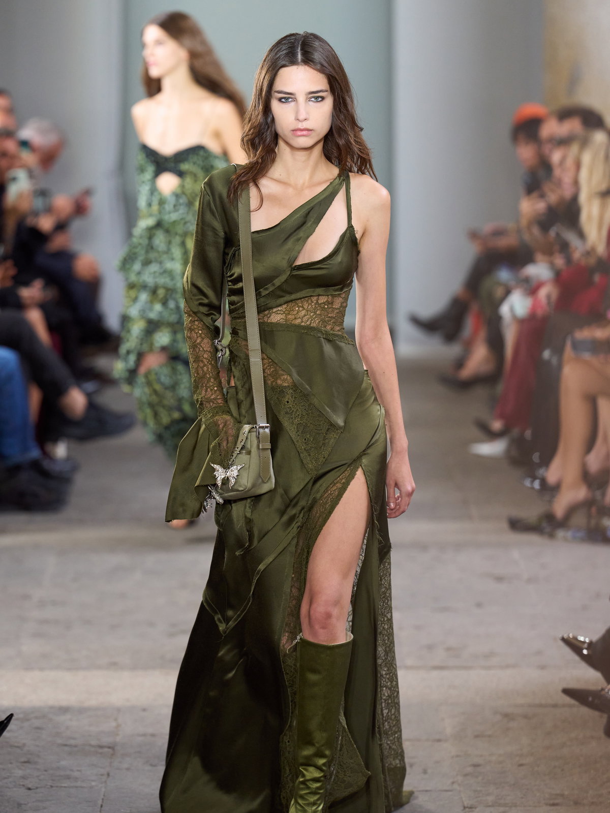 Kleider-Trends 2026: Lingerie Dresses kopieren wir direkt vom Runway