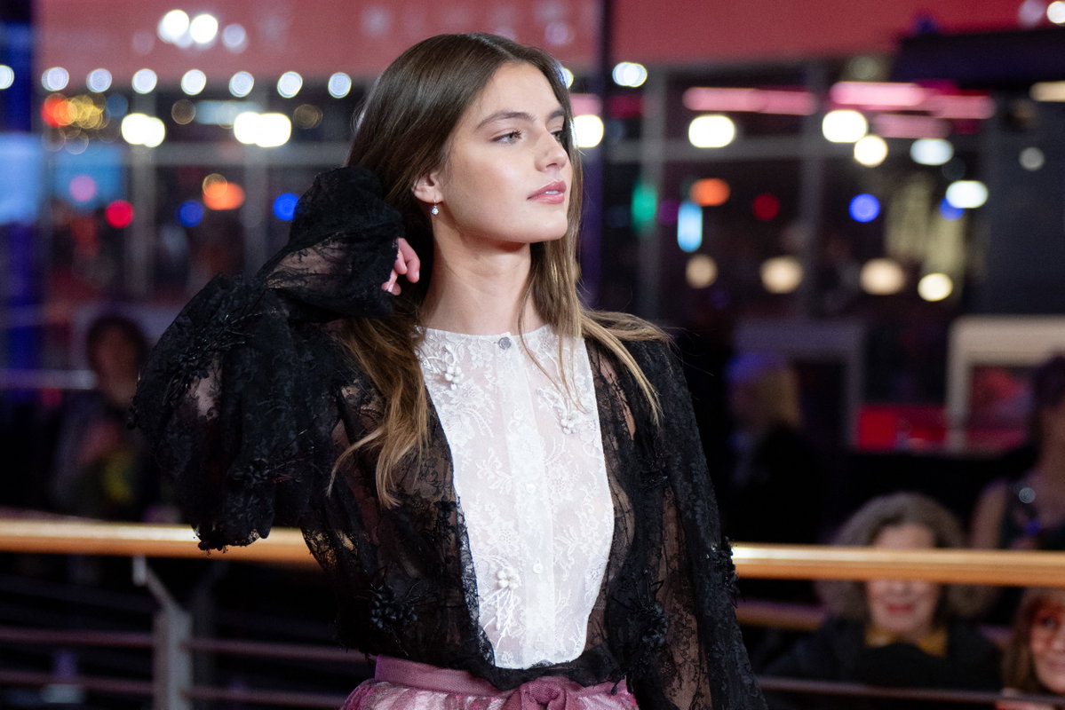 Berlinale 2026: Diese Star-Looks begeistern auf dem roten Teppichberlinale-2026-stefanie-gerber.jpg