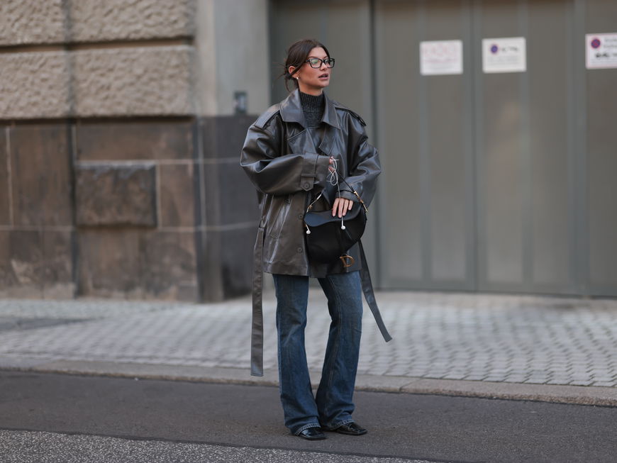 Mode-Trend 2026: Diese 3 Bootcut-Jeans zaubern endlose Beine