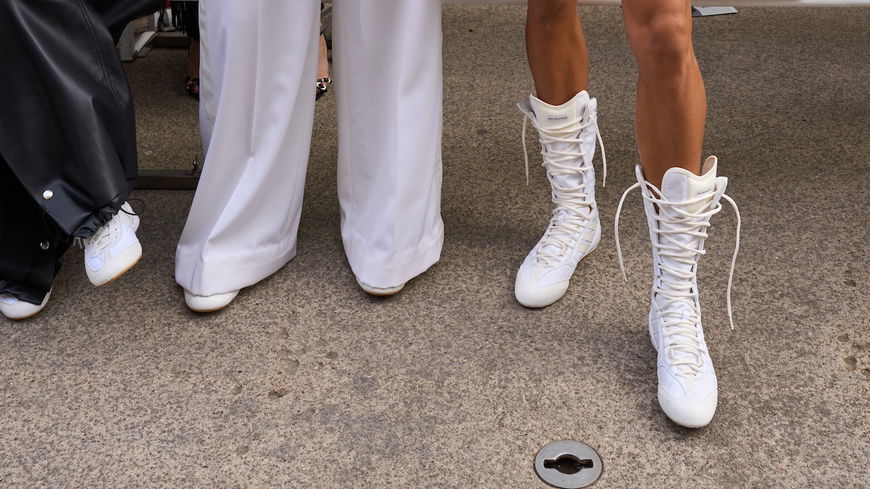 Warum jetzt 2026 den neuen Schuh-Trend "geschnürte Boxing Sneaker" feiern