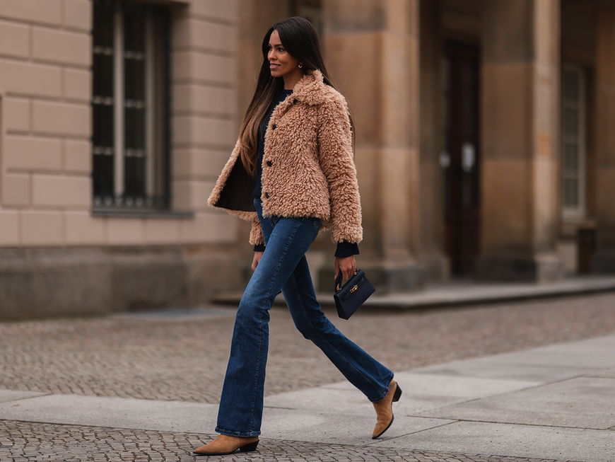 Steht 2026 jeder Frau! Die Levi's-Bootcut Jeans von Breuninger
