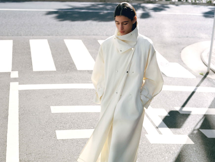 Mode-Trends 2026: Dieser neue Mango-Mantel gibt deiner Frühlingsgarderobe Rich Girl-Vibes
