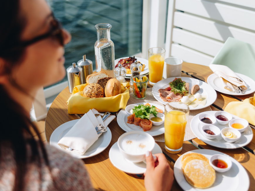 Frühstück mit Blick aufs Meer? Yes please!