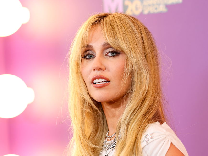 Beauty Crush! Miley Cyrus' "Hannah Montana"-Make-up ist Nostalgie pur – so gelingt es