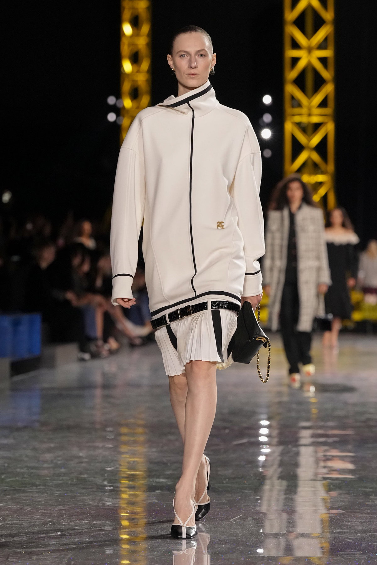 Chanel bei der Paris Fashion Week: 3 Trends, die uns die neue Saison herbeisehnen lassen