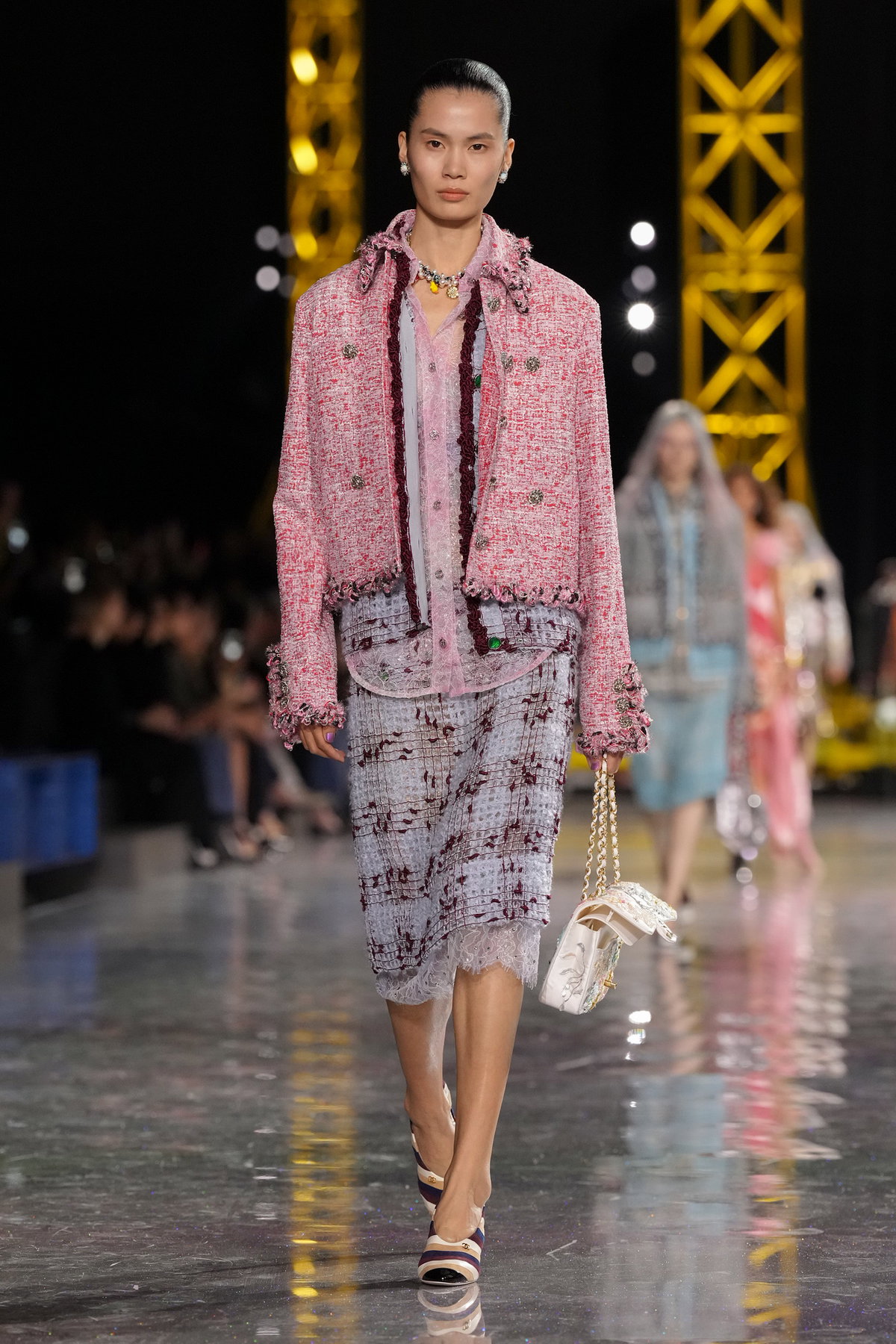 Chanel bei der Paris Fashion Week: 3 Trends, die uns die neue Saison herbeisehnen lassen