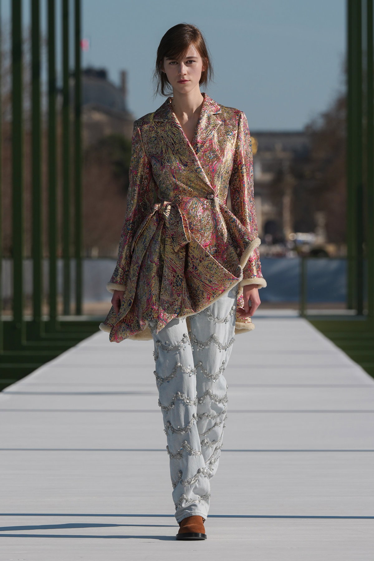 Dieses eine Mode-Detail sorgt laut Jonathan Anderson bei Dior für ultimative Eleganz