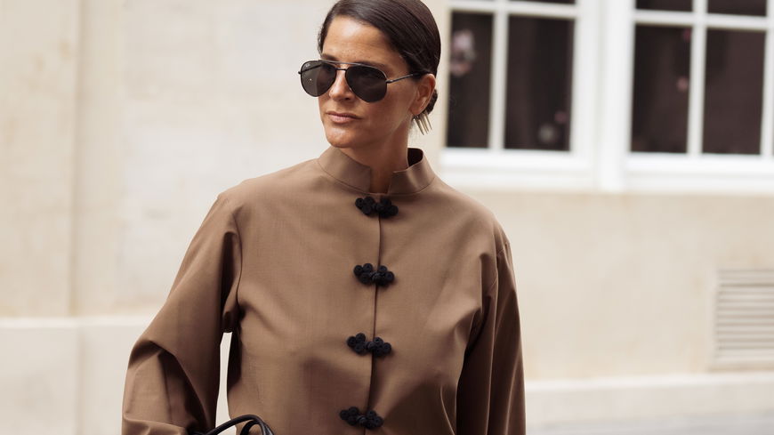 Opulent & feminin: Die Mandarin Jacke ist der Herbst-Trend 2026 – so stylen wir ihn