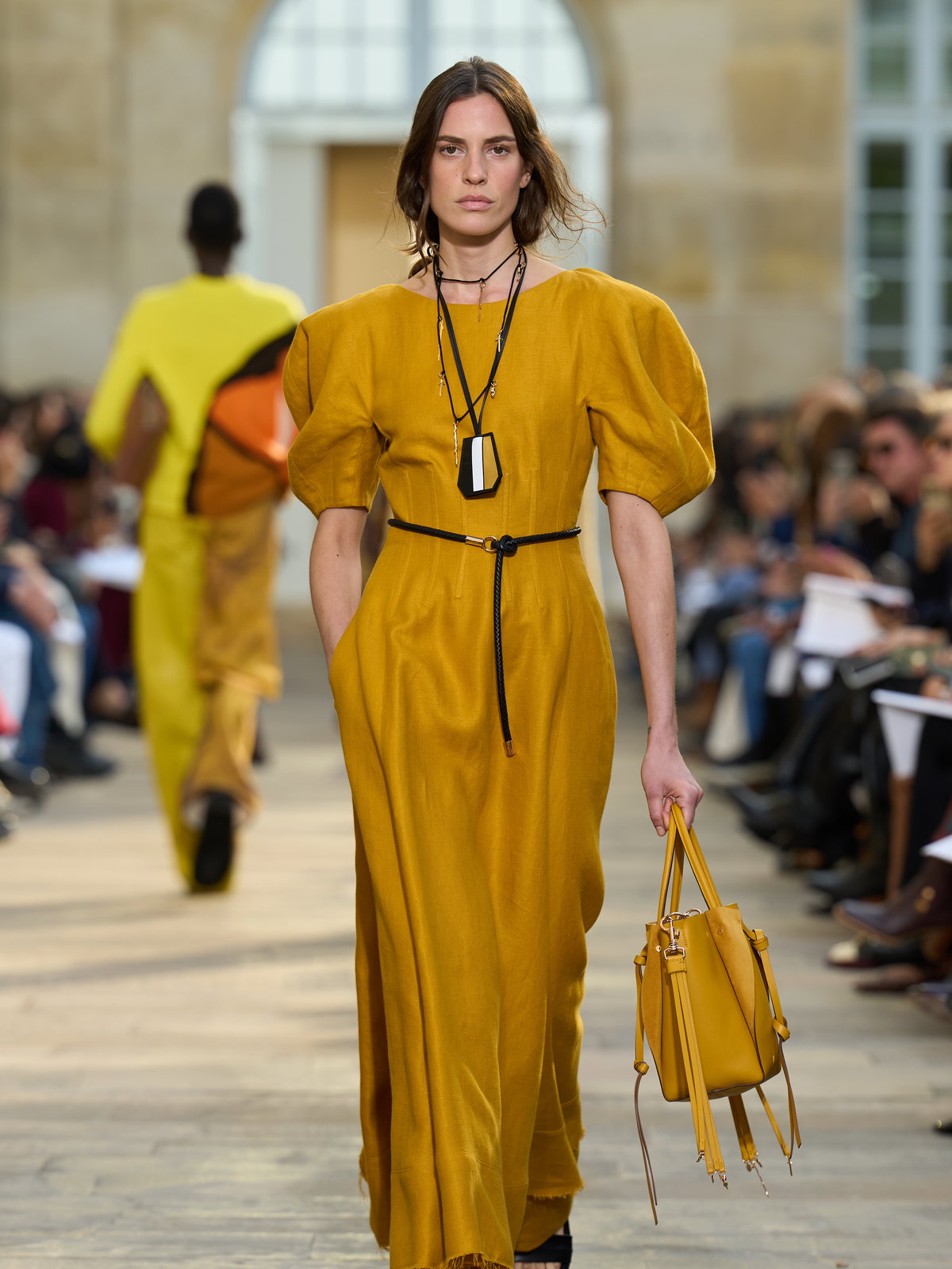 Kleider-Trends 2026: Diese Modelle sind perfekt für Frauen ab 40