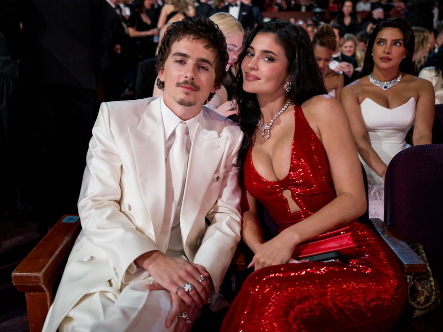 Kylie Jenner liefert den glamourösesten Auftritt der Oscar-Nacht 2026