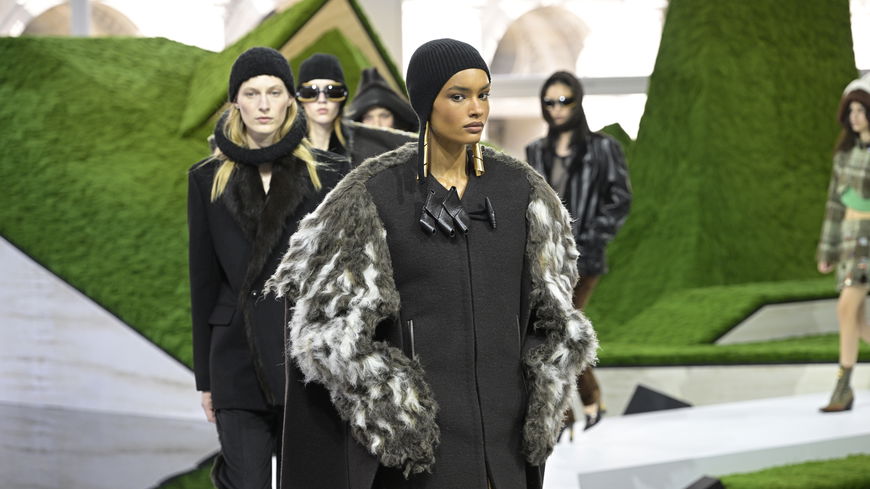Louis Vuitton bei der Paris Fashion Week: 3 stylische Accessoire-Trends mischen unsere Outfits auf