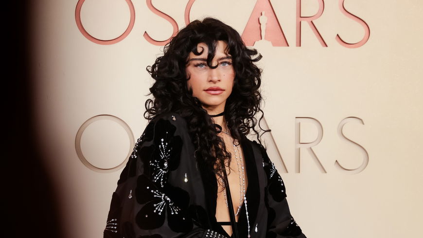 Oscars 2026: Odessa A'zion setzt ihre Locken perfekt in Szene – und motiviert alle Curly Girls