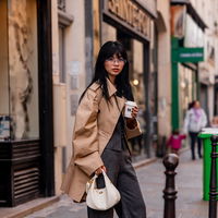 Redaktionsleiterin verrät: 5 H&M-Teile in Braun, die ich für die Übergangszeit shoppe