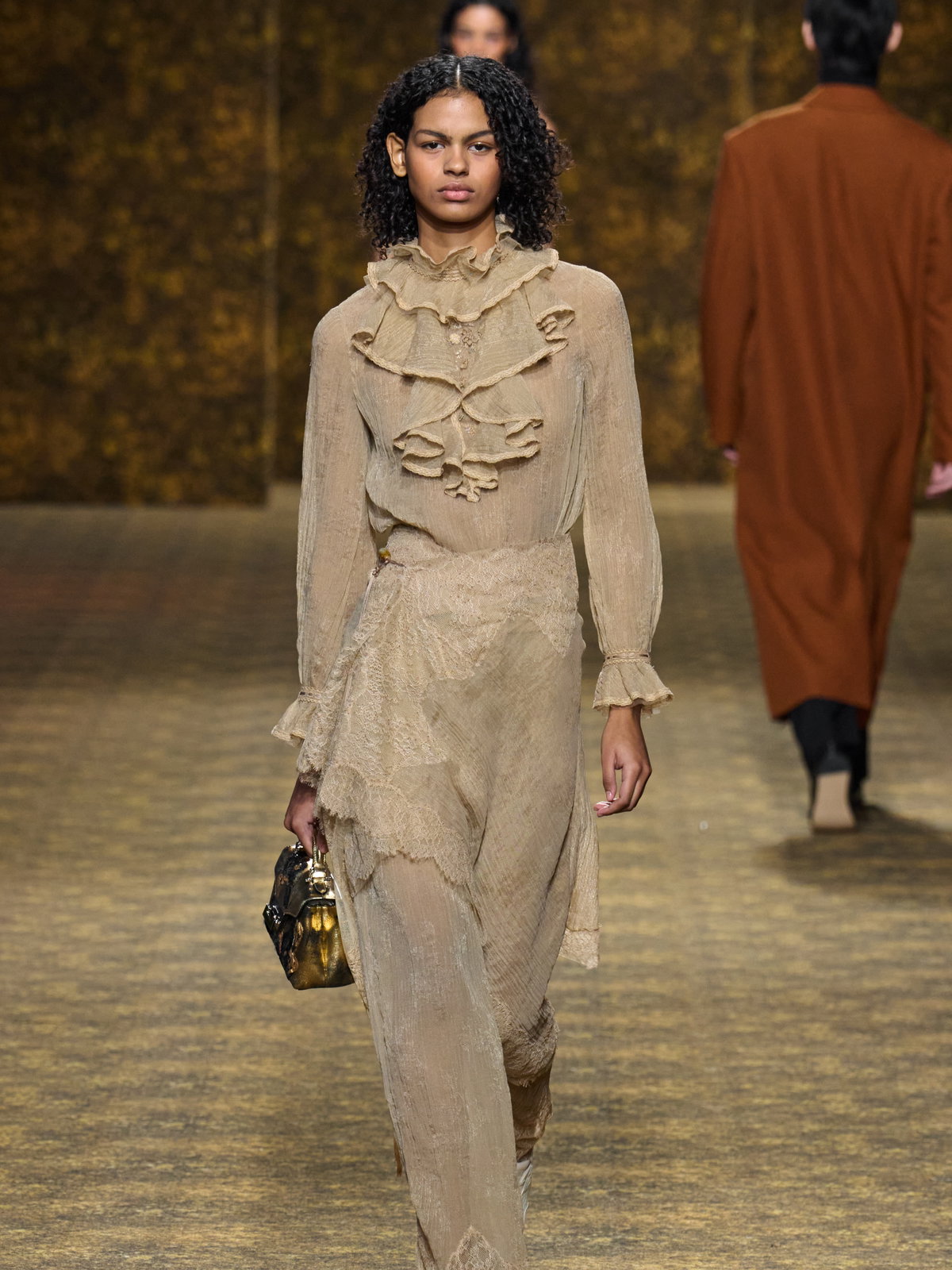 Paris Fashion Week: Mode-Trends Herbst/Winter 2026/2027
