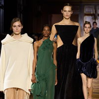 Victoria Beckham auf der Paris Fashion Week: 3 Trends darfst du nicht verpassen