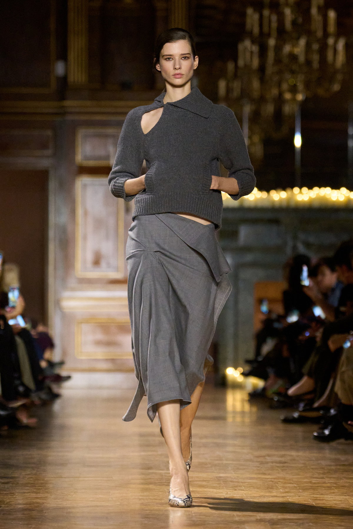Victoria Beckham: Von Neutrals zu Jewel Tones
