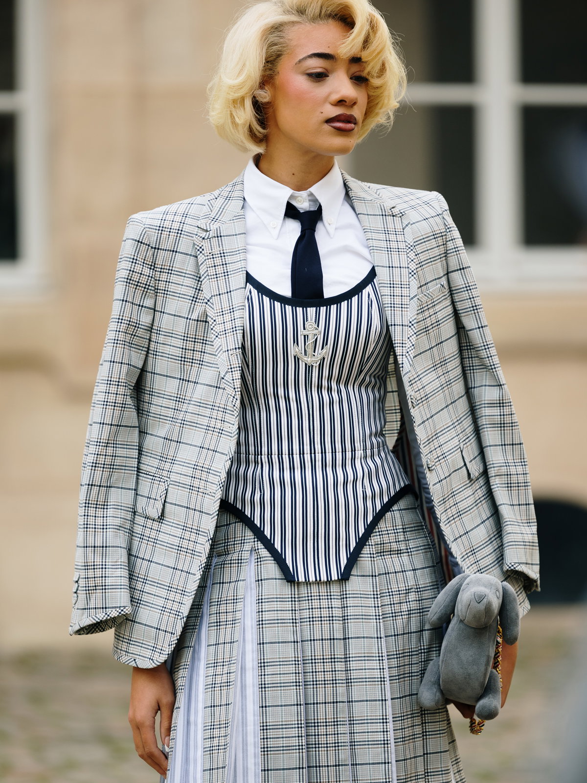 Mode-Trends 2026: Diese 5 Oberteile sind im Sommer in – und diese out