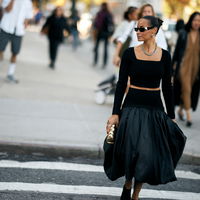 So kannst du den Midirock kombinieren – 16 Outfit-Ideen
