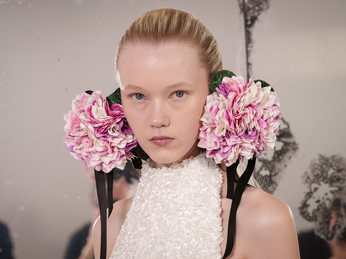 Jeder, der im Frühling 2026 nach frischen Blumen duften will, sollte dieses Parfum benutzen
