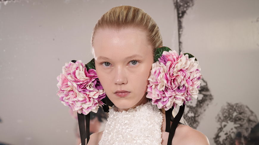 Jeder, der im Frühling 2026 nach frischen Blumen duften will, muss dieses Parfum aufsprühen