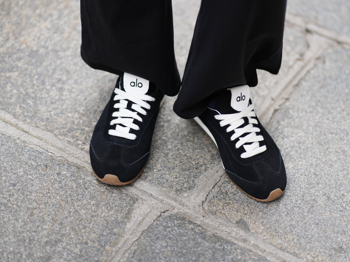 Alle Stars erklären diesen Trend-Sneaker zum Must-have 2026