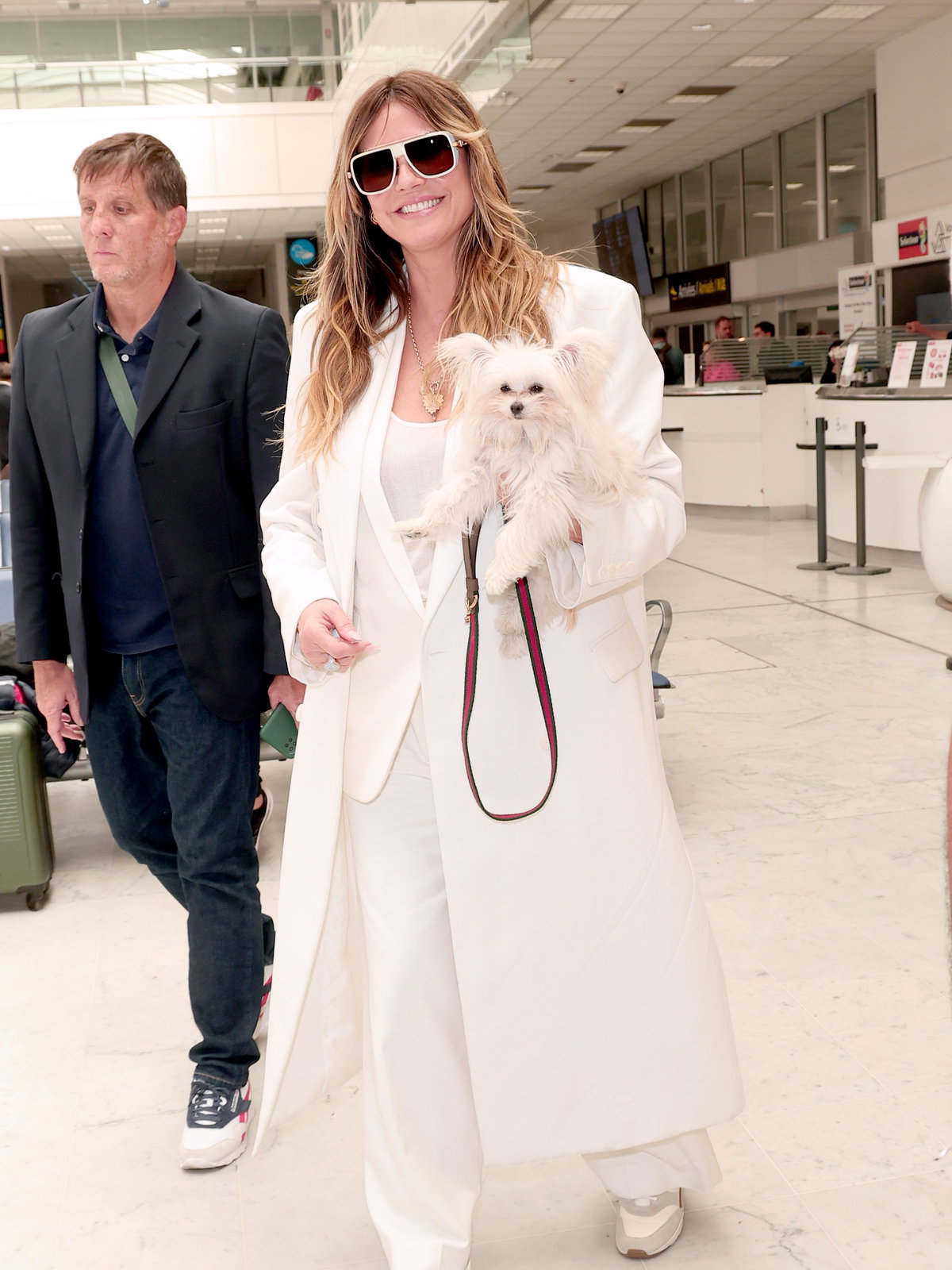 Heidi Klum in einem weißen Look