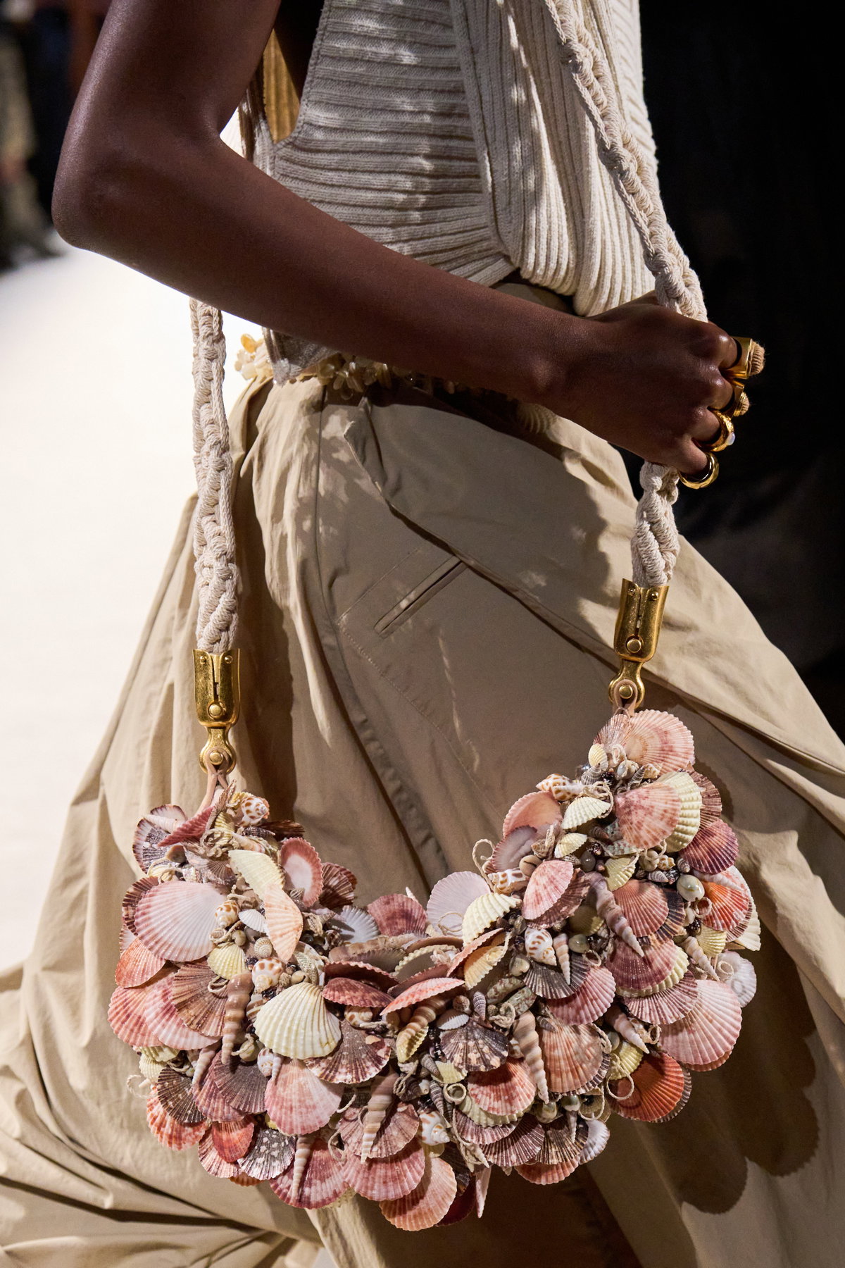 Keine Tasche ist im Sommer 2026 so glamourös wie die Mermaid Bag