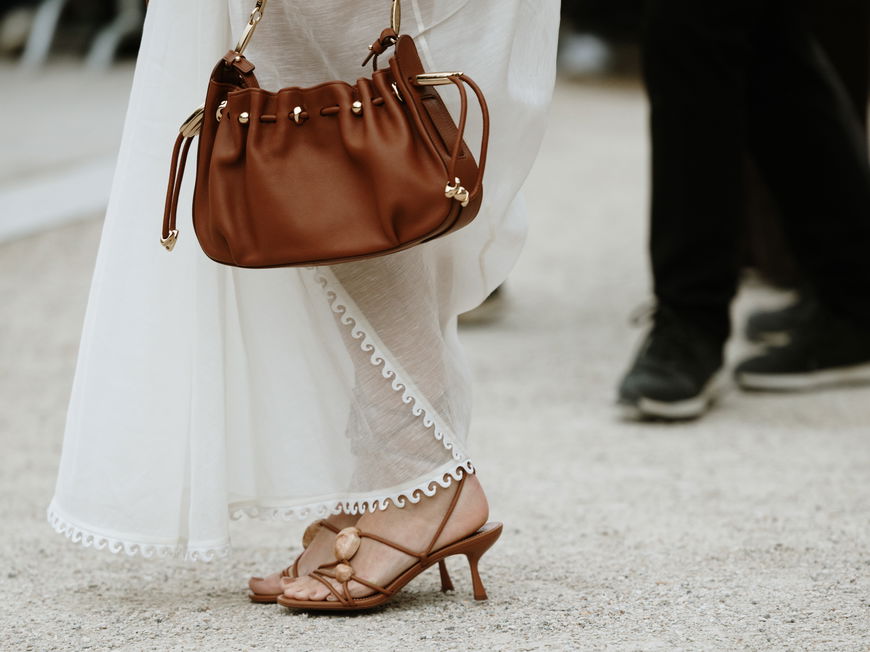 Die 5 größten Sandalen-Trends für den Sommer 2026 – laut Französinnen