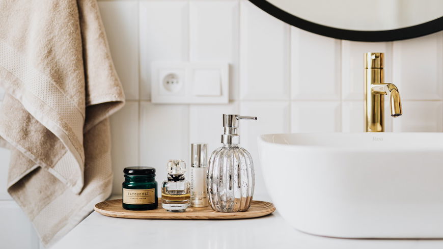 Hotel Feeling für Zuhause: 7 kleine Luxus-Badezimmer-Upgrades