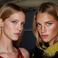 Für gesundes blondes Haar im Sommer 2026 schwöre ich auf diese Produktneuheit von Kérastase