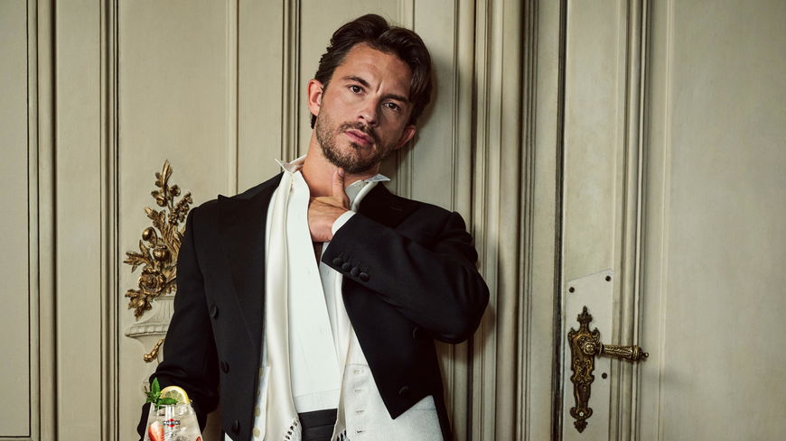 Jonathan Bailey im Interview: "Die Größe zu haben, sich selbst zu korrigieren, das ist wahre Stärke"