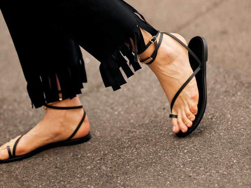 Schwarze Sandalen