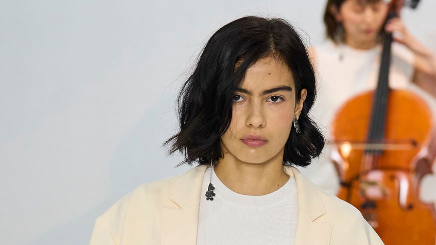 Der "Waterfall Bob" dominiert im Sommer 2026 die Frisuren-Trends